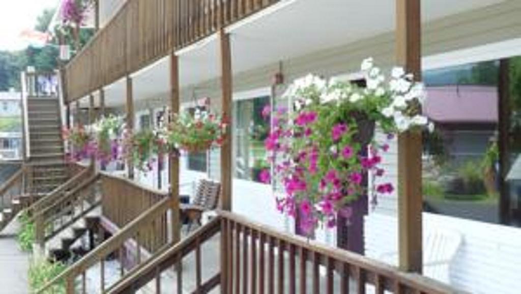 Legacy Inn & Suites Of Lake George Kültér fotó